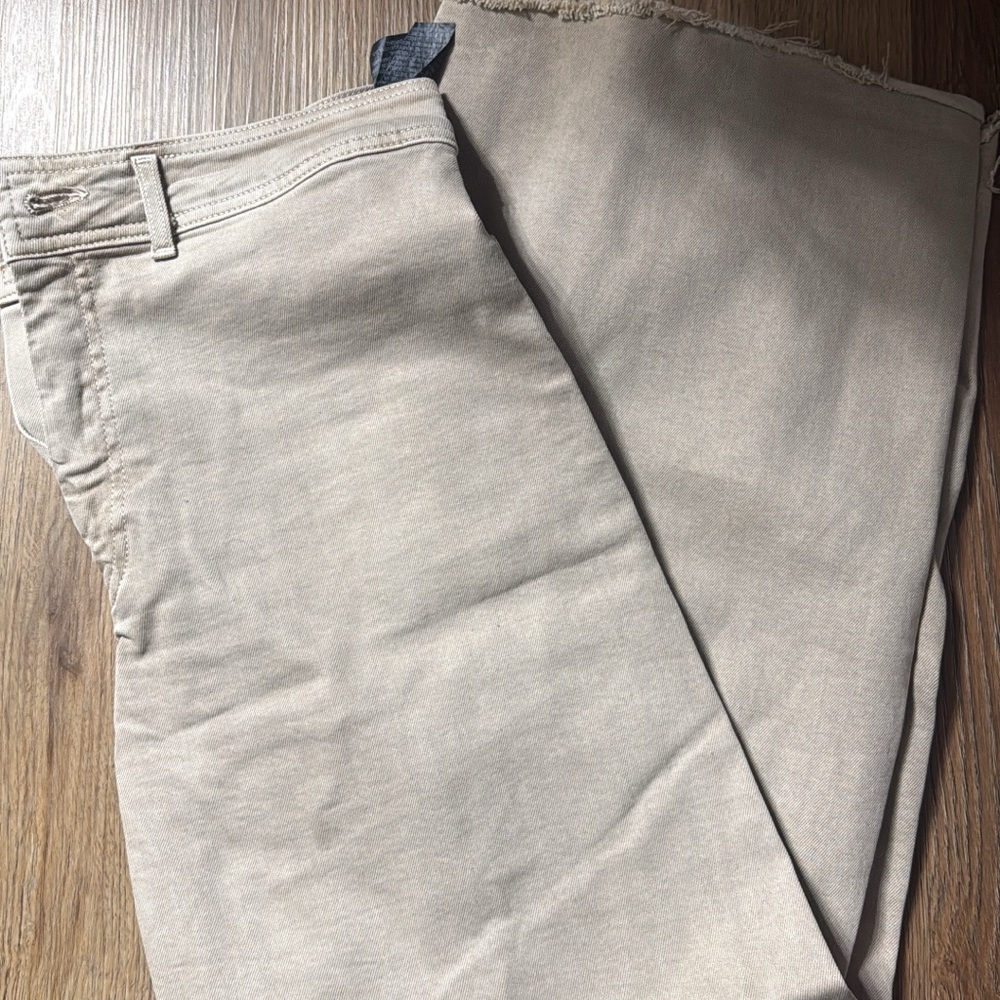 Zara Women's Tan Straight Leg Pants